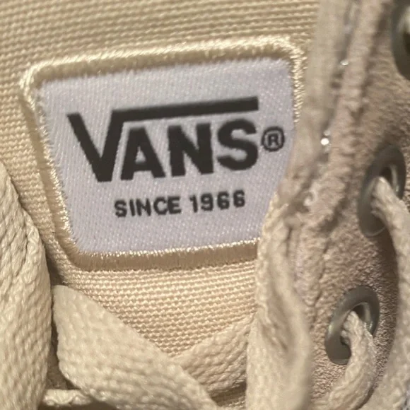 Women's VANS - Picture 7 of 8